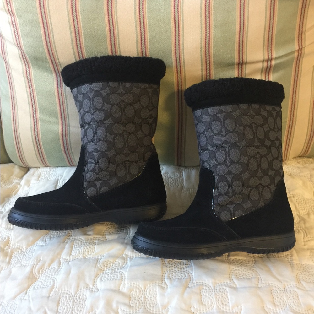 Coach “Sherman” Signature Boots - Picture 3 of 8